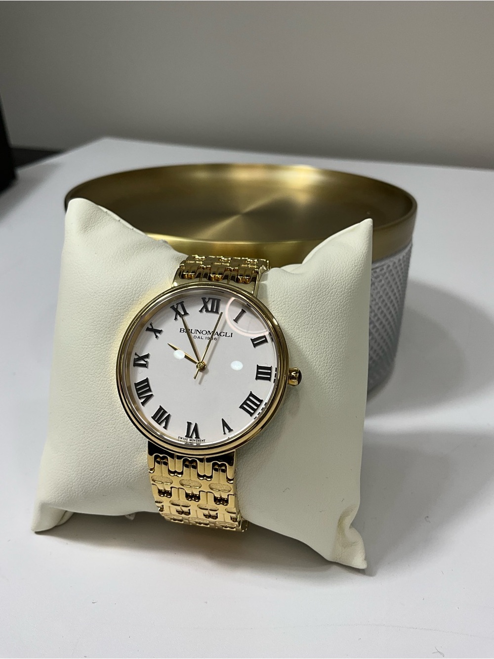 BRUNO MAGLI Isabella 1101 Swiss Quartz Gold Tone M Link Bracelet Watch